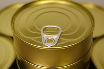 Yellow metal closed tin cans