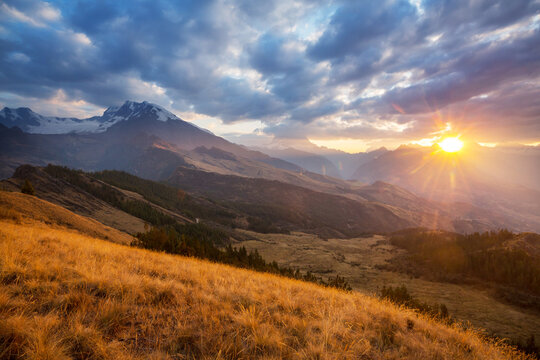 Fototapeta Mountains on sunset