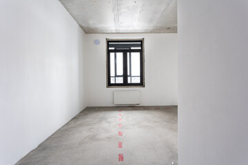 nterior of the apartment without decoration in gray colors