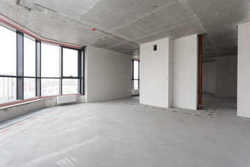 nterior of the apartment without decoration in gray colors