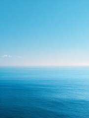 Obraz premium Peaceful Landscape, Blue Sea and Cloudless Sky Horizon