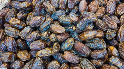 Date fruit with a rotate camera