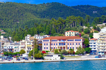 Obraz premium Hauptverwaltungssitz für die Region Thesprotia in Igoumenitsa, Griechenland 