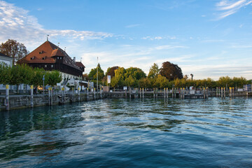 Bodensee, abends im Hafen von Konstanz