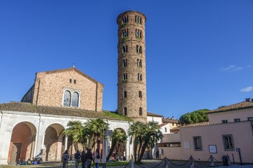 ravenna, italien - sant apollinare nuovo mit rundturm