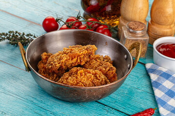 Golden crispy fried chicken wings