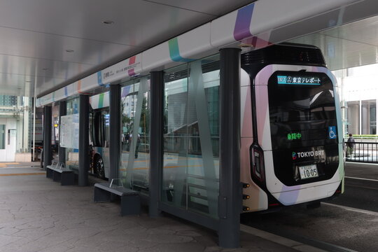 Tokyo BRT bus bound for Tokyo Teleport in Shimbashi, Tokyo, Japan. Oceober 5, 2025