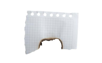 Hoja de papel cuadriculado quemada con orificios de carpeta sobre fondo transparente