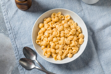 Homemade Healthy Macaroni and Cheese Shells
