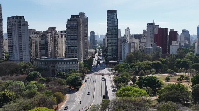 Cidade Jardim Avenue At Sao Paulo In Brazil. Downtown Cityscape. Freeway Road Scenery. Highrise Buildings Landscape. Cidade Jardim Avenue At Sao Paulo In Brazil. Metropolitan Background.