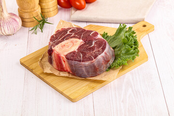 Raw beef ossobuco for roast