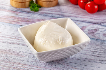 Italian Mozarella buffalo cheese ball