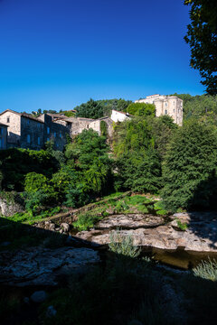 Largenti&egrave;re is a commune in the Ard&egrave;che department in northern France. It is the sub-prefecture of the arrondissement of Largenti&egrave;re.