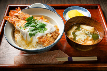 鎌倉丼