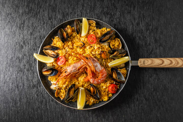 パエリア　 Paella A Spanish Home Cooked Rice Dish