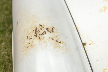 車のさび、きず　Rusty iron plate of an old car