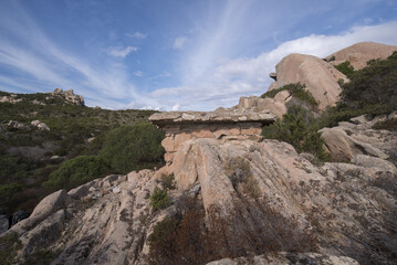 Fortino mimetico Seconda guerra mondiale, isola Spargi, Sardegna