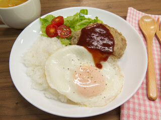 ハンバーグプレート