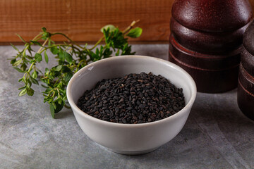 Black raw dry sesame seeds