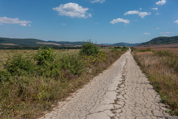 cycling to the horizon, to the balkan moutains
