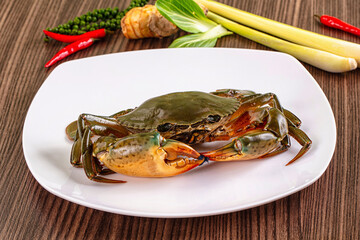 Raw big crab for cooking