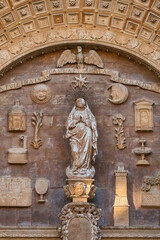 Obraz premium Beautiful facade of the Cathedral of Santa Maria of Palma in Palma de Mallorca, Balearic Islands, Spain.