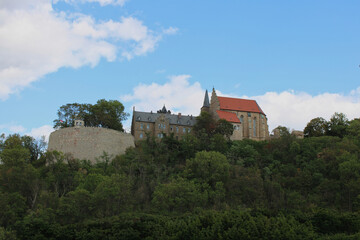 Blick auf Schloss Mansfeld in Sachsen-Anhalt_03