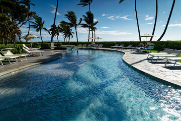 プールサイドのバカンス