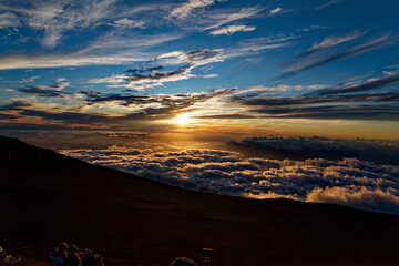 ハレカラワ山頂からの夕暮れ
