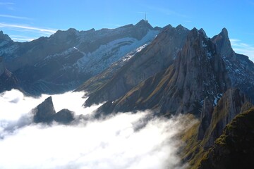 Alpsteingipfel &uuml;ber dem Nebelmeer