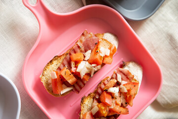 Open sandwich on a plate
