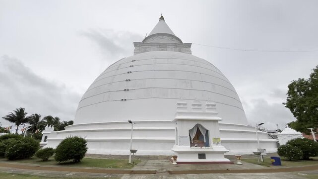 Tissamaharama Raja Maha Vihara