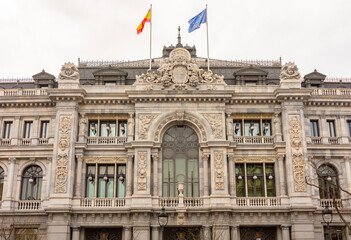 Obraz premium Bank of Spain (Banco de Espana) on Gran Via street in Madrid, Spain