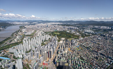 Stadtpanorama Seoul: Weitblick &uuml;ber den Olympia Park und Skyline