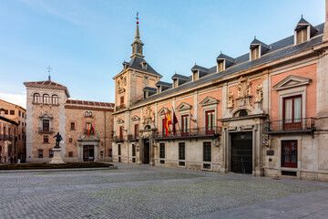 Fototapeta premium Plaza de la Villa square in Madrid, Spain