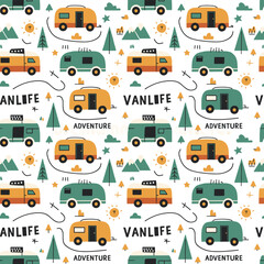Naklejka premium A continuous pattern showcasing camper car trailers and caravans, paired with a road trip theme, doodles of camper vans, vanlife, and adventure