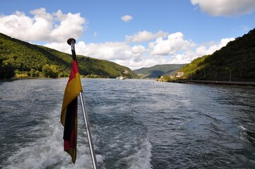 Zwischen St.Goar und Rüdesheim am Rhein