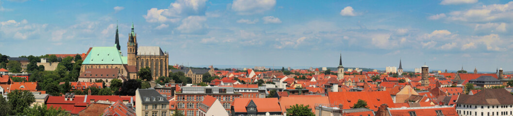 panorama-der-landeshauptstadt-erfurt-von-thuringen