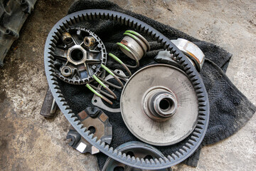 CVT drive system on automatic motorbikes.