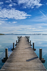 Naklejka premium Steg im Nebel