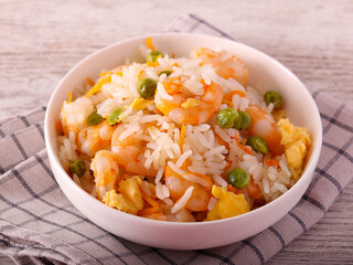 Rice with shrimps and peas