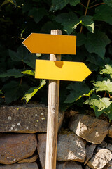 Two small yellow signs to fill out, showing an opposite direction