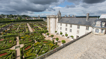 les jardins de Villandry, des jardins dans le style de la Renaissance dans la vallée de la Loire en Touraine	, célèbre château de la Loire en France
