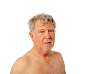 Obraz premium attractive handsome senior man with grey hair smiling and looking happy