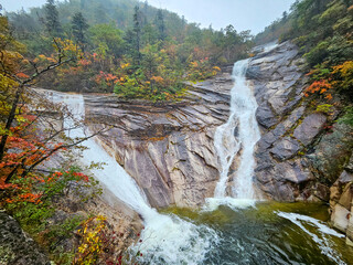 Ssangyong Pokpo Falls in Seoraksan National Park, Gangwon-do, South Korea