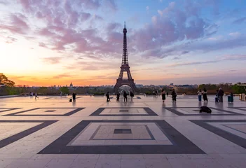 Selbstklebende Fototapeten Eiffelturm Eiffel tower seen from Trocadero at sunrise, Paris, France  © Mistervlad