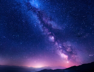 Dreamy Night Sky Texture with Glowing Particles