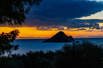 Sonnenaufgang hinter Marathonisi - Tartaruga Camping Zakynthos