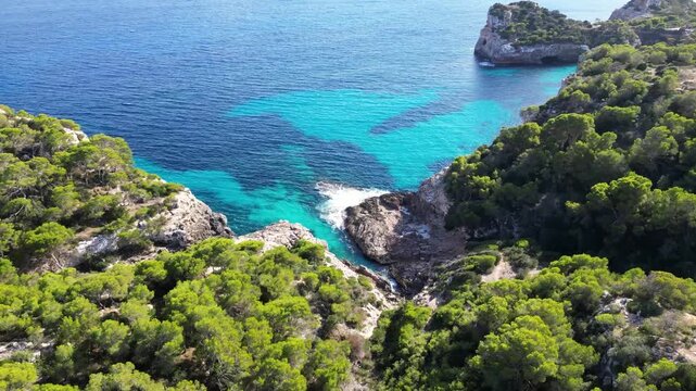 Wundersch&ouml;ne Bucht in Mallorca, sch&ouml;nes T&uuml;rkises Wasser.