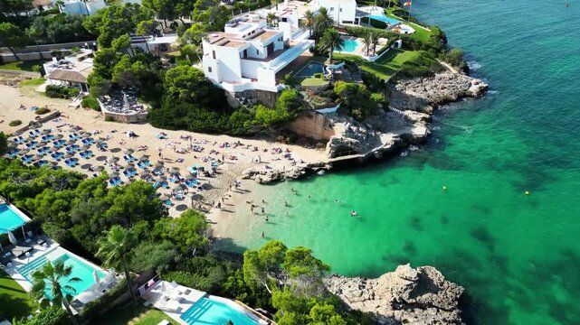 Strand und Villen in Mallorca.